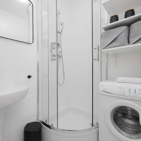 Apartamento Miodowa Modern In The Old Town Of By Renters